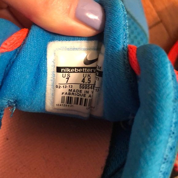 Nike Shoes - Picture 5 of 5